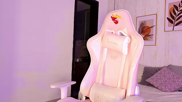 Ayleen Dunkan online show from October 1, 12:32 pm