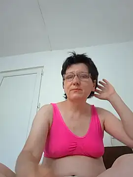 Vera Elle online show from June 16, 3:02 pm