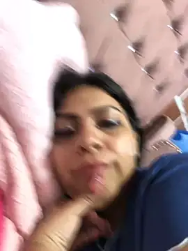 Rachellcooperrr online show from June 17, 8:15 am