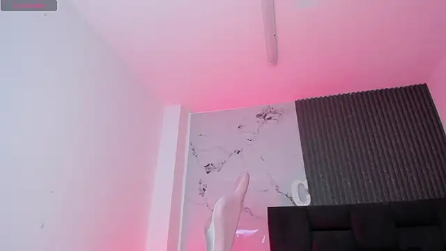 chloesagee online show from June 21, 12:36 am