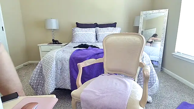 Snapshot of HotTxGilfMaggie chatting on September 10, 6:19 pm HotTxGilfMaggie online show from September 10, 6:19 pm