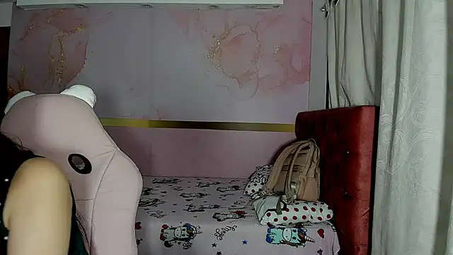 milk candy18 online show from November 28, 11:24 am