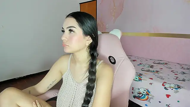 milk candy18 online show from October 18, 12:52 pm