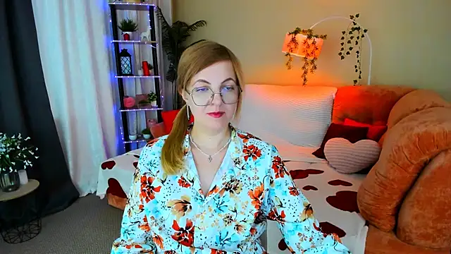 YourUniverser online show from June 13, 12:02 pm