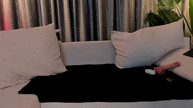 ShyCollegeBB online show from January 12, 5:34 am