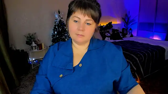 CrystaalStaar online show from December 17, 12:09 pm