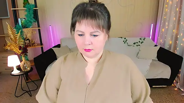 CrystaalStaar online show from January 16, 7:43 pm