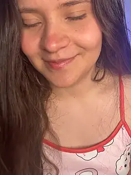 Emilyybennet  online show from August 2, 2:03 am