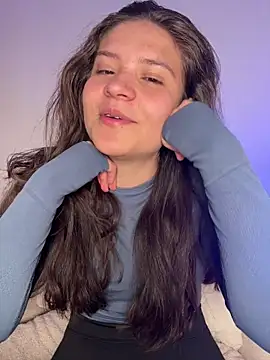 Emilyybennet  online show from June 30, 12:32 am