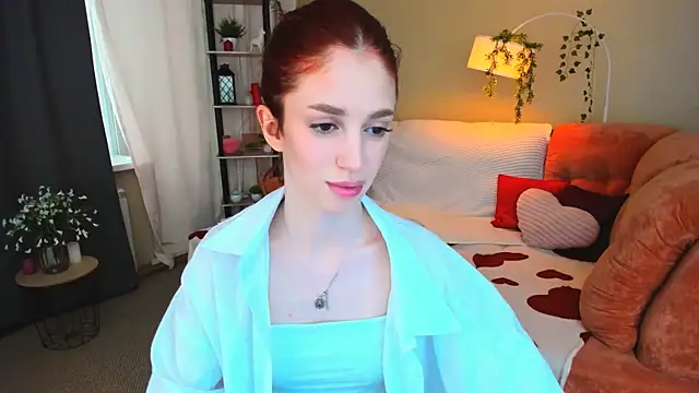 ChristinaConteeree online show from June 18, 10:09 am