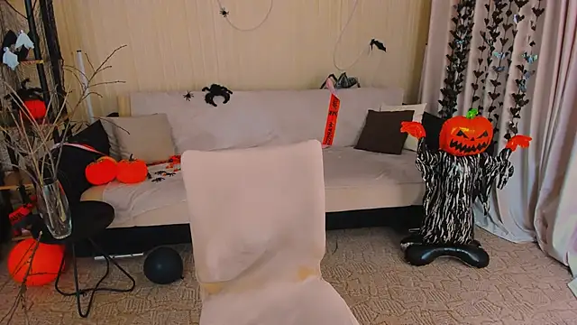 ChristinaConteeree online show from November 3, 7:51 pm