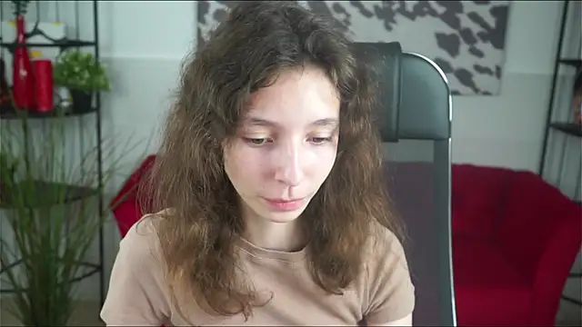 EmmanuellBrown online show from September 19, 12:15 pm