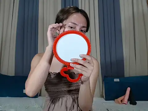 Jadehotcum online show from June 8, 11:11 am