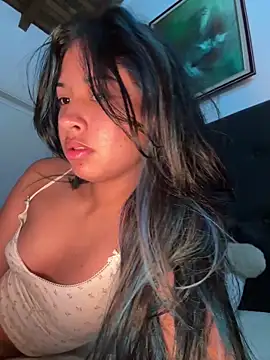 lynn9000 online show from February 22, 1:39 am