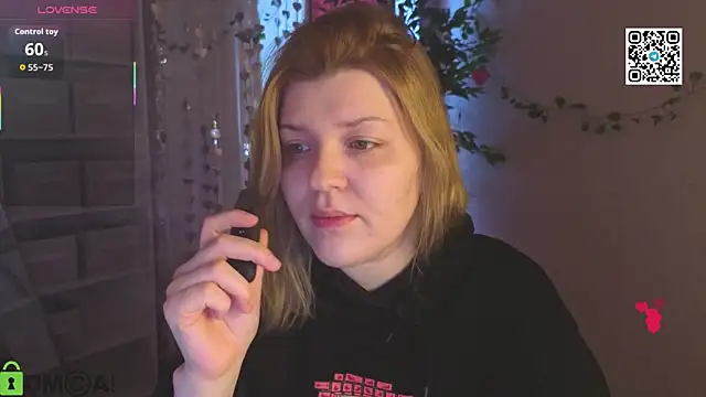 Michele Greenn online show from March 15, 1:29 am