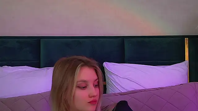 StacyEvances online show from February 8, 6:33 pm