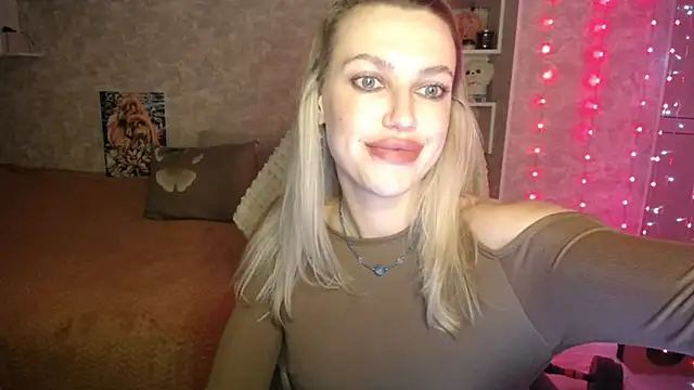 NickyAdamidi online show from November 17, 5:13 pm