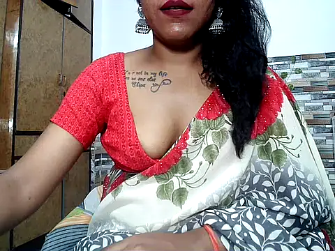 Snapshot of HOT_AARVI11 chatting on October 13, 3:36 pm HOT AARVI11 online show from October 13, 3:36 pm