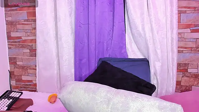 Brandy brown  online show from February 5, 3:31 am