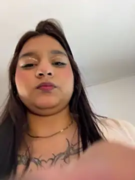 mia everly online show from March 5, 12:28 am