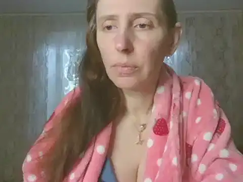 CandiCole online show from February 8, 7:45 am