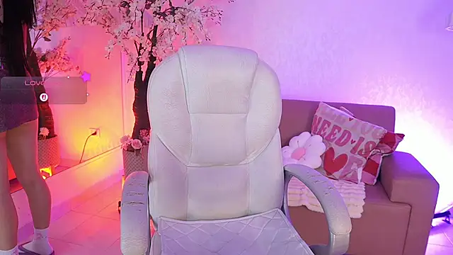 JadeSummerr online show from March 13, 12:06 pm