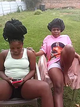 SweetHoney21  online show from February 21, 1:56 pm