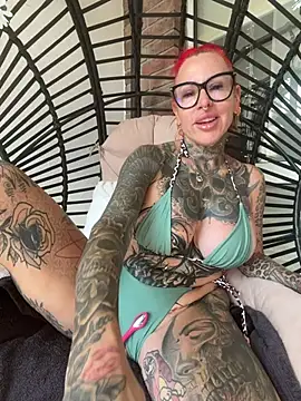 CatCoxx online show from August 3, 9:04 am