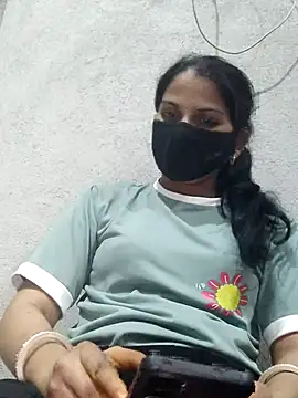 poojam93 online show from May 24, 4:28 pm