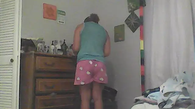 sarahkat86 online show from May 2, 10:24 pm
