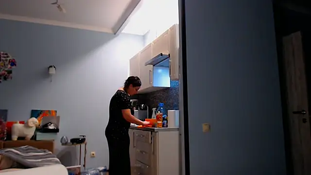 NikiWhite online show from October 7, 12:59 am