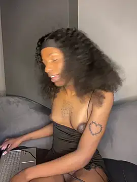 Trans fairy online show from July 18, 11:51 pm