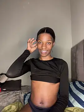 Trans fairy online show from May 5, 7:06 pm