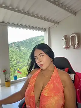 samanthahut1 online show from June 7, 7:53 pm