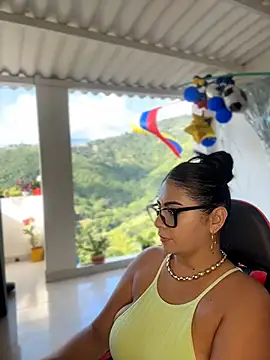 samanthahut1 online show from June 24, 8:41 pm