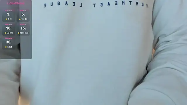 victoria decapri online show from December 14, 8:14 pm