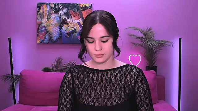 lil angel  online show from November 22, 6:05 am