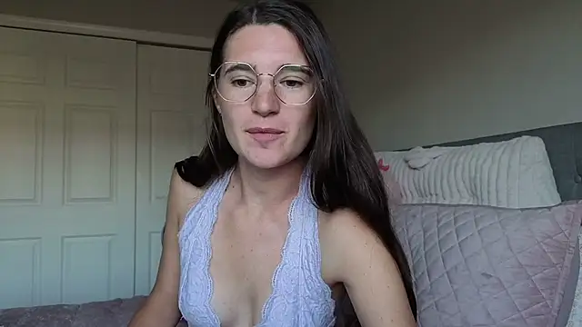 bambifarrina online show from June 4, 12:27 am