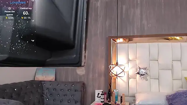 Foxxy Doll online show from November 21, 9:17 pm