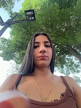 -juicy  online show from July 1, 11:04 pm