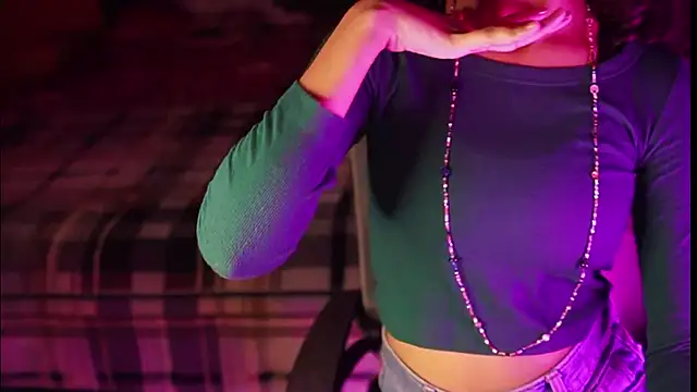 Snapshot of NidhiChandra chatting on October 3, 2:11 pm NidhiChandra online show from October 3, 2:11 pm