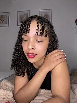Yasmin777  online show from May 3, 3:54 am