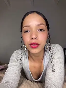 Yasmin777  online show from March 2, 12:54 am