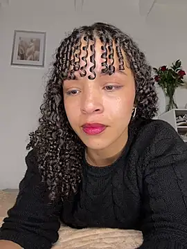 Yasmin777  online show from July 23, 2:20 am