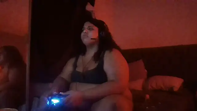 1n0nlythroat online show from July 16, 10:42 am
