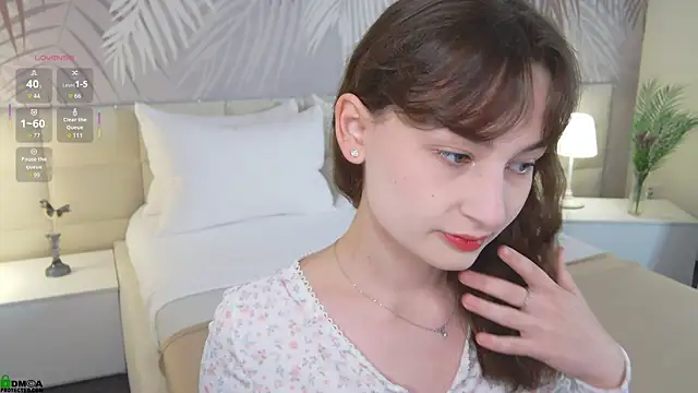 LolaPrise online show from September 16, 1:35 am