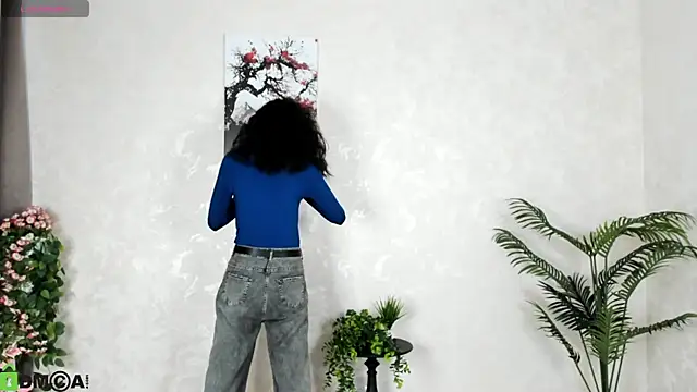 FlirtyAura online show from September 17, 4:10 am