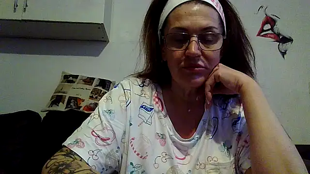 RubyyRosee online show from May 1, 5:21 am