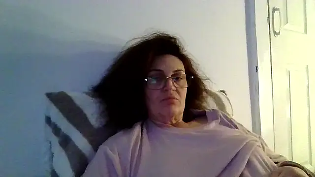 RubyyRosee online show from January 9, 2:21 pm