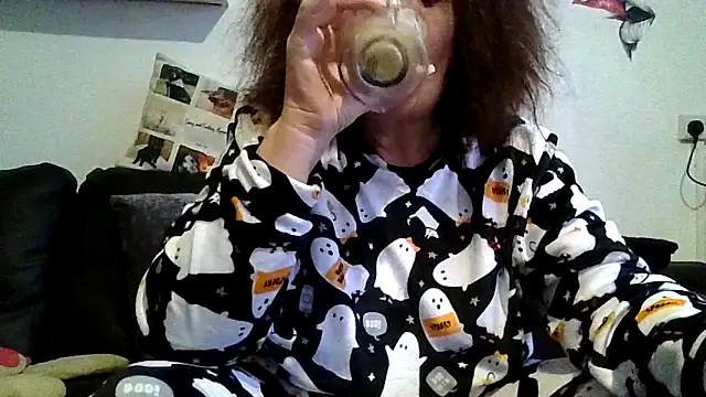 RubyyRosee online show from March 16, 9:02 am